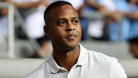 Adana Demirspor, Patrick Kluivert ile yollar ayrıldı! Yeni hoca adayı belli oldu - spor