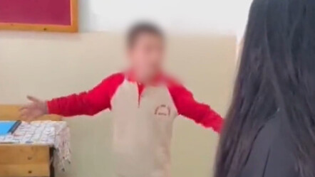 Sınıf annesini azarlayan çocuğa yorum yağdı! 
