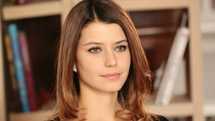 Oyuncu Beren Saat Gazzelilerin yanında! Sözleriyle alkış aldı - haberler