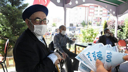 Yüksek prim ödeyen emekliye ek 8.077 TL! Ergün'den kök ücret ve seyyanen zam çağrısı geldi - ekonomi
