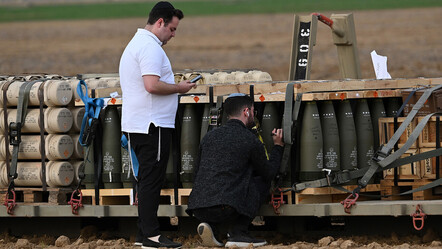 Katliamı seyretmek için ABD'den geldiler! Bomba üstüne gülerek mesaj yazdılar - dunya