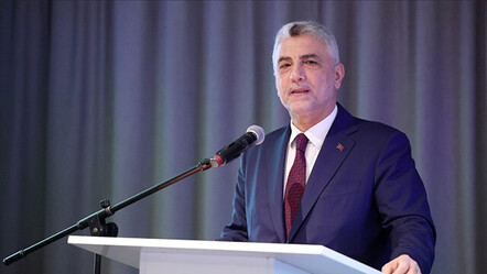 Ticaret Bakanı Bolat duyurdu: Yıllık bazda cari açıkta düşüş sürecek - ekonomi