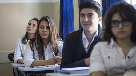 'Adabımuaşeret' sınıflara girdi: Ortaokul ve lise müfredatında değişiklik - egitim
