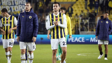 Kadıköy'de Umut Nayir'e büyük destek! 'Umut üzülme Fenerbahçe seninle' - spor