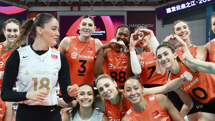 FIVB Kulüpler Dünya Şampiyonası'nda VakıfBank - Eczacıbaşı Dynavit finali - spor