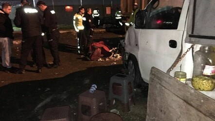 Kocaeli'de can pazarı! Köfte ekmek yiyenlerin arasına tır daldı: Yaralılar var - gundem