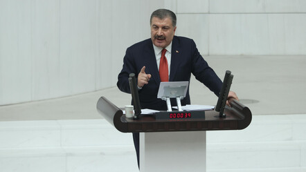 Bakan Koca: Uzman hekim sayısı 110 bine yükseltilecek - gundem