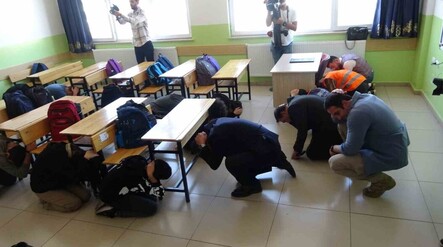 Deprem anında ilk hangi önlem alınmalıdır? Deprem anında ilk ne yapılması gerekir? - dunya