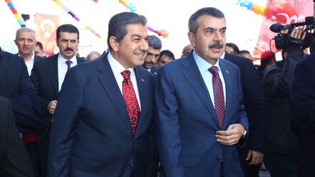 Milli Eğitim Bakanı Tekin'den Tevfik Göksu'ya: Yanlışlıkla büyükşehir belediye başkanımız diyecektim... - gundem