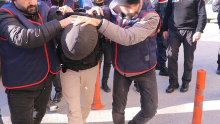 Eşini ve ailesini katleden zanlı tutuklandı - gundem
