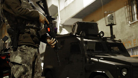 İstanbul'da FETÖ ve DEAŞ'a operasyon! Çok sayıda gözaltı - gundem