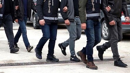 İzmir'de FETÖ'nün TSK yapılanmasına operasyon - gundem