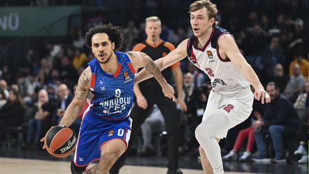 Anadolu Efes evinde Baskonia'ya kaybetti! Shane Larkin'den buruk sevinç - spor