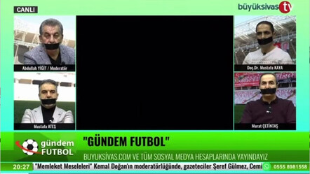 Sivaslı futbol yorumcuları hakem hatalarını ağızlarını siyah bantla kapatarak protesto etti - spor