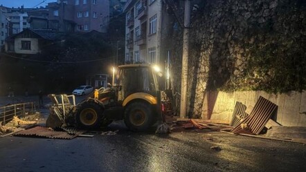 Zonguldak'ta fırtına: Çatılar uçtu, elektrikler kesildi - gundem