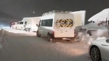 Muş'ta tipi hayatı felç etti: Karda araçlarıyla mahsur kalan 60 kişi kurtarıldı - gundem