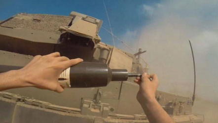 Kassam Tugayları, İsrail tankını sıfır mesafeden havaya uçurdu - dunya