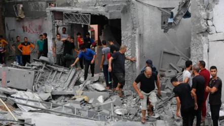 İsrail Nuseyrat Mülteci Kampı'na saldırdı! Hayatını kaybedenlerin çoğu kadın ve çocuk - dunya