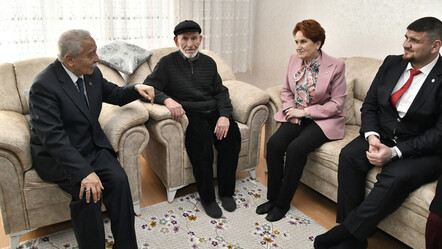 Akşener 20 yıl önce şehit düşen askerin ailesine ziyaret etti - gundem