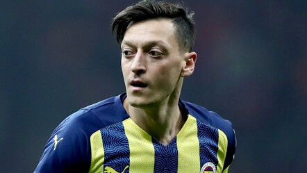 Mesut Özil tek hareketiyle Fenerbahçe'yi kızdırdı - spor