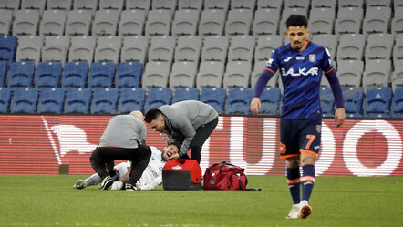 Milli futbolcu Yusuf Sarı'dan Adana Demirspor'a sakatlık sitemi - spor