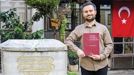 Yesarizade'nin yapılardaki sanatı ilk defa kitaplaştı ama... O eşsiz kitabelere sahip çıkamadık - kultur-sanat