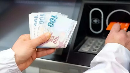 Emekli maaşı alanlar dikkat! O banka tüm emeklilere 12 bin TL ek ödeme veriyor: İşte başvuru şartları - ekonomi