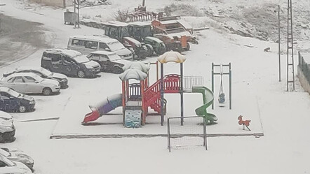 Her yer beyaza büründü, durmadan kar yağıyor! Hava sıcaklıkları mevsim normallerinin üstüne çıktı - gundem