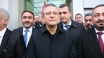 Özgür Özel'den Erdoğan'a cevap: CHP ayrı, DEM ayrı bir parti - politika