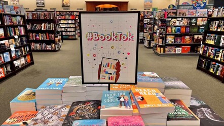 Kitap dünyasında 'booktok' etkisi! TikTok'çular edebiyata renk mi katıyor yoksa zarar mı veriyor? - kultur-sanat