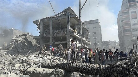 İsrail katliamda dur durak bilmiyor: Gazze'ye düzenlenen saldırılarda hayatını kaybedenlerin sayısı 25 bin 700'e yükseldi - dunya