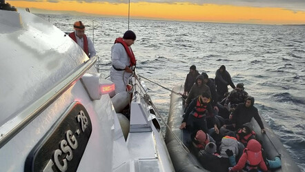 Ayvacık açıklarında 32 kaçak göçmen yakalandı - gundem