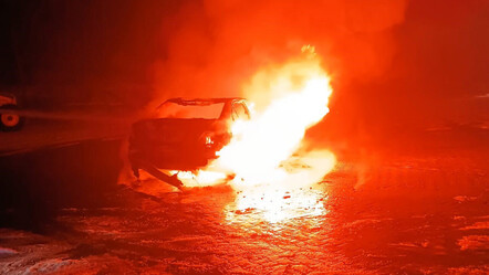 Bolu’da lüks otomobil alev topuna döndü - gundem