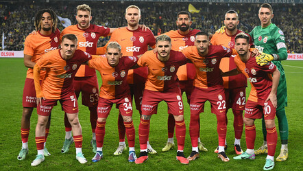 Galatasaraylı yıldızdan jübile sürprizi! Futbolu bırakacağını açıkladı - spor