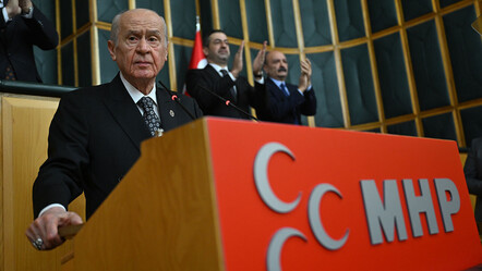 Bahçeli'den seçim öncesi provokasyon uyarısı: Karanlık oyunlara karşı uyanık olalım - politika