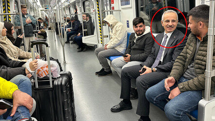 Metroda bir bakan! Uraloğlu'yla yolculuk yapan vatandaşlar şaşkınlıklarını gizleyemedi - dunya