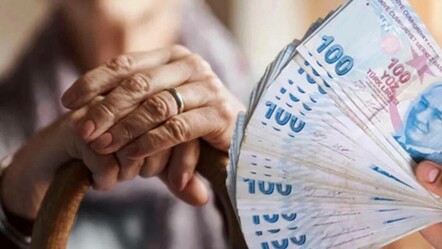 SGK uzmanı canlı yayında açıkladı! Emeklilere 7 bin TL ek ödeme mi yapılacak? - ekonomi