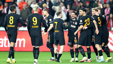 Aslan'ın acelesi var! Erken goller işi bitirdi - spor
