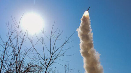 Kuzey Kore 'süper büyük savaş başlığı' taşıyan füzeyi ateşledi - dunya