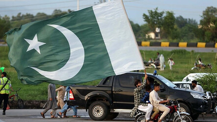 Ölü sayısı artıyor! Pakistan'da iki seçim bölgesine bombalı saldırı - dunya