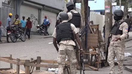 Haiti'de başbakanın istifasını isteyenler sokaklarda: 6 kişi öldürüldü - dunya