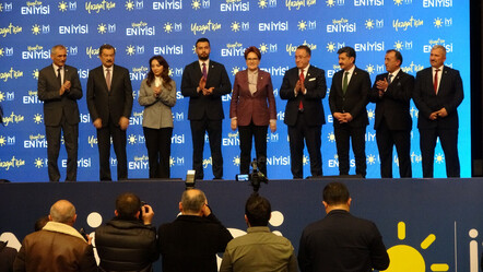 Aday tanıtımı için Yozgat'a giden Akşener'e borç sürprizi! Pankart asıp parasını istedi - politika