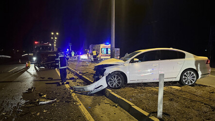 Kayseri'de iki otomobil kafa kafaya çarpıştı: 3 ölü, 4 yaralı - gundem