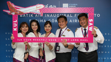Kuala Lumpur-Sabiha Gökçen seferini yapan ilk uçak Havalimanı’nda törenle karşılandı - ekonomi
