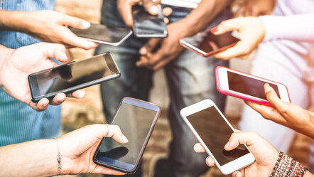 Akıllı telefon istilasına karşı ilk resmi adım! - haberler