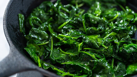 Ispanak yerken bilmeden hata yapıyoruz! Mideyi perişan ediyor, kansere davetiye çıkarıyor - saglik