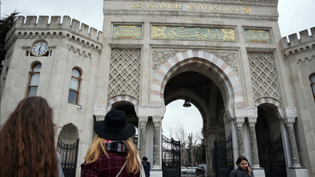 İstanbul Üniversitesinin ‘açık kapı’ uygulamasında yeni kararlar: Her isteyen artık amfiye giremez - haberler