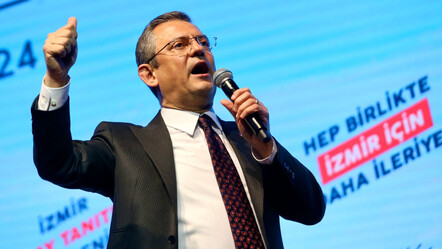 Özgür Özel istifalarla ilgili sessizliğini bozdu! Tepkilere İzmir üzerinden cevap verdi - politika