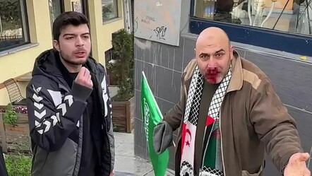 Kelime-i Tevhid bayrağı açan vatandaşa yumruk atan Ege Akersoy'a 2 bin lira para cezası verildi - gundem