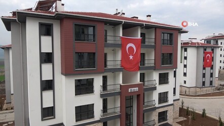 Deprem bölgesinde anahtar teslimleri başladı: Bizi rezillikten kurtardı - haberler